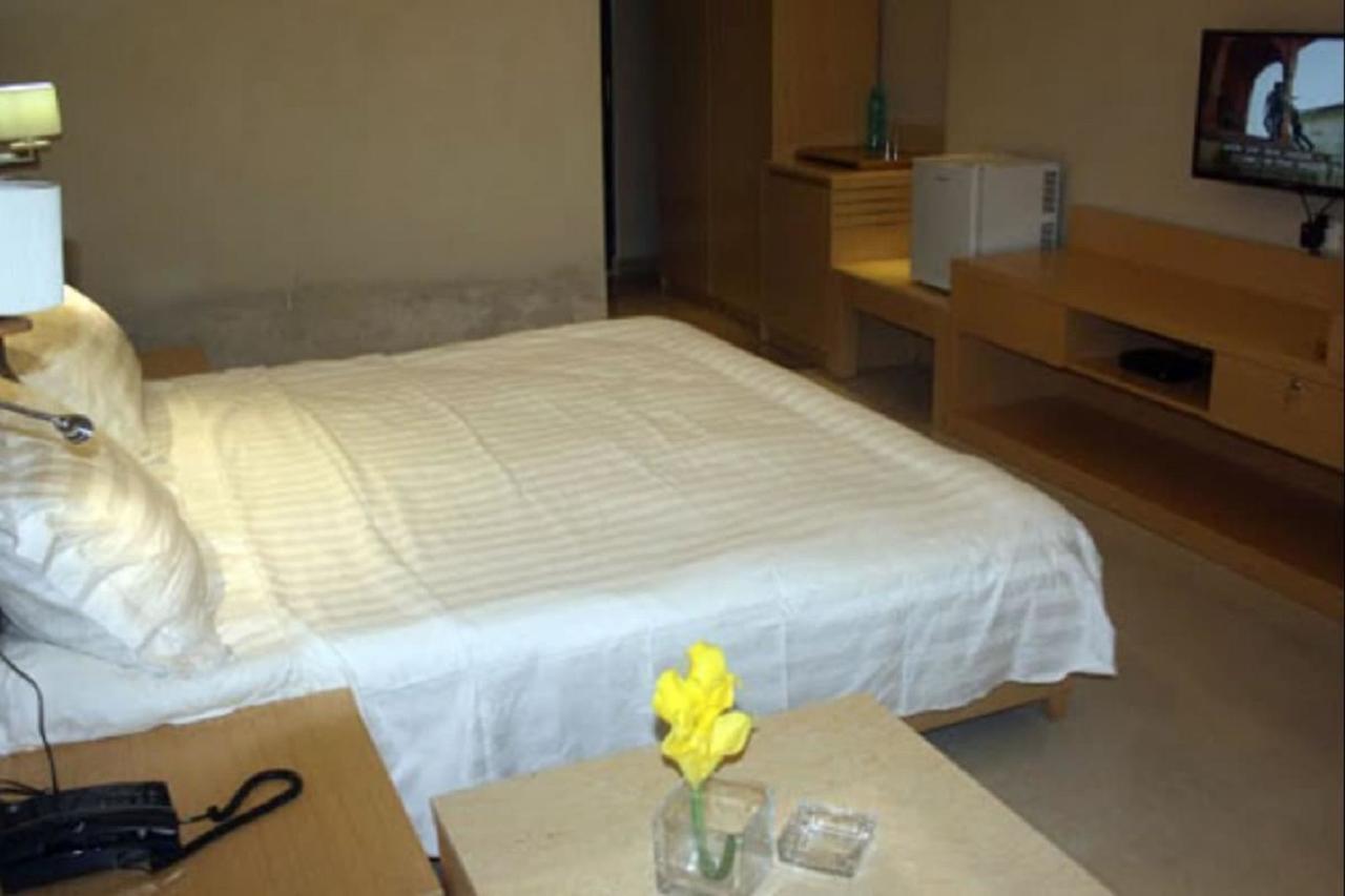Deo Residency & Resorts Duburi Екстер'єр фото